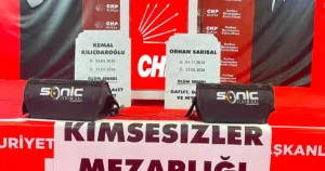 CHP Bursa'nın Merinos Kültür Merkezi'ndeki bayramlaşma programına İl Başkanı Nihat