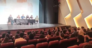 Bursa Devlet Tiyatrosu ve Bursa İl Millî Eğitim Müdürlüğü iş