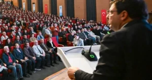 Çanakkale Belediye Başkanı Muharrem Erkek, görevdeki iki yıllık süreçte hayata
