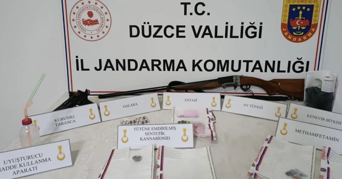 Düzce’de uyuşturucuya 2 tutuklama