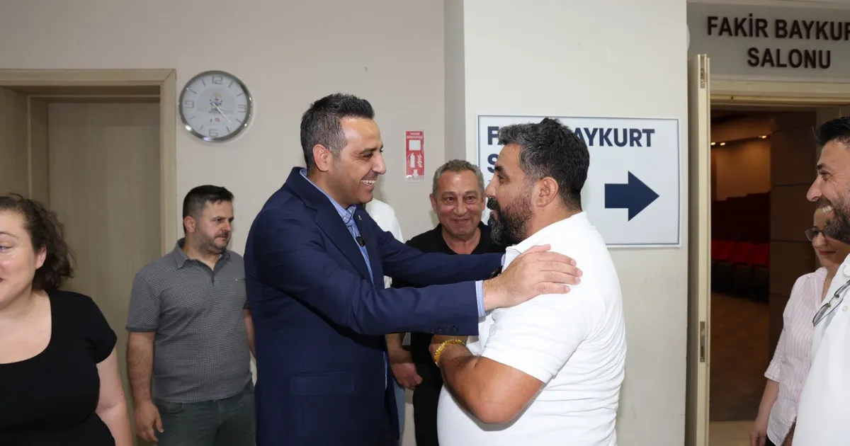 İzmir Çiğli’de bayramlaşma heyecanı