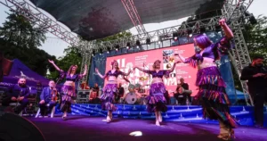 İzmir Büyükşehir Belediyesi, baharın başlangıcının, doğanın uyanışının sembolü Hıdırellez’i Kültürpark’ta