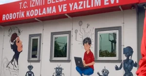 İzmit Belediyesi, çocukların ve gençlerin teknolojiyle üretken bir bağ kuracağı