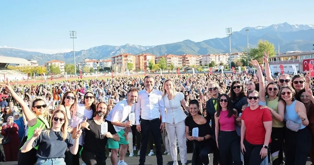 Kadınların ritmi Denizli’ye enerji kattı