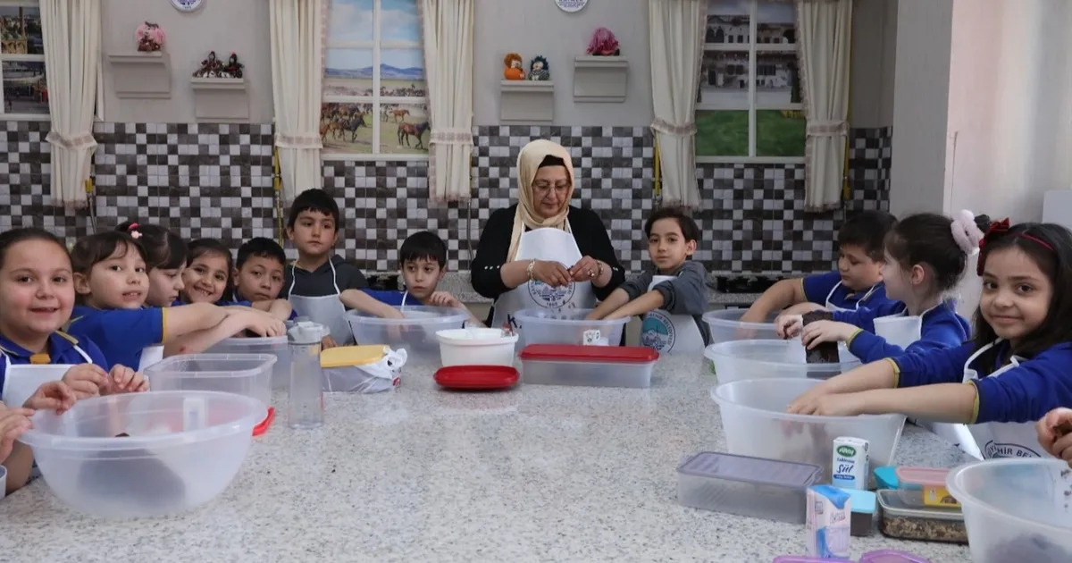 Kayseri Büyükşehir Belediyesi bünyesinde faaliyet gösteren KAYMEK, çocuklara yönelik düzenlediği