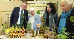 Kocaeli Büyükşehir Belediyesi’nin “Biz Birlikte Türkiye’yiz” temasıyla düzenlediği KO-MEK ilçe