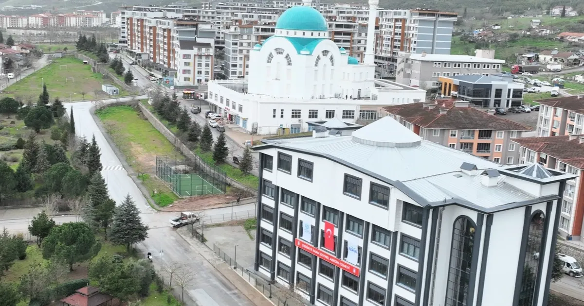 Kocaeli Büyükşehir’den Derince’de Cemevi hizmeti