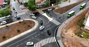 Kocaeli Büyükşehir Belediyesi, kent içi ulaşıma nefes aldıran akıllı kavşak