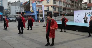 Kocaeli İzmit Kent Meydanı’nda düzenlenen “Sevgi Engel Tanımaz Engelli Farkındalık