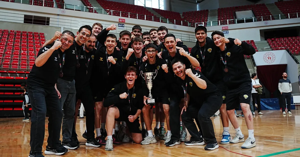 Konya Büyükşehir U16 Takımı Türkiye üçüncüsü