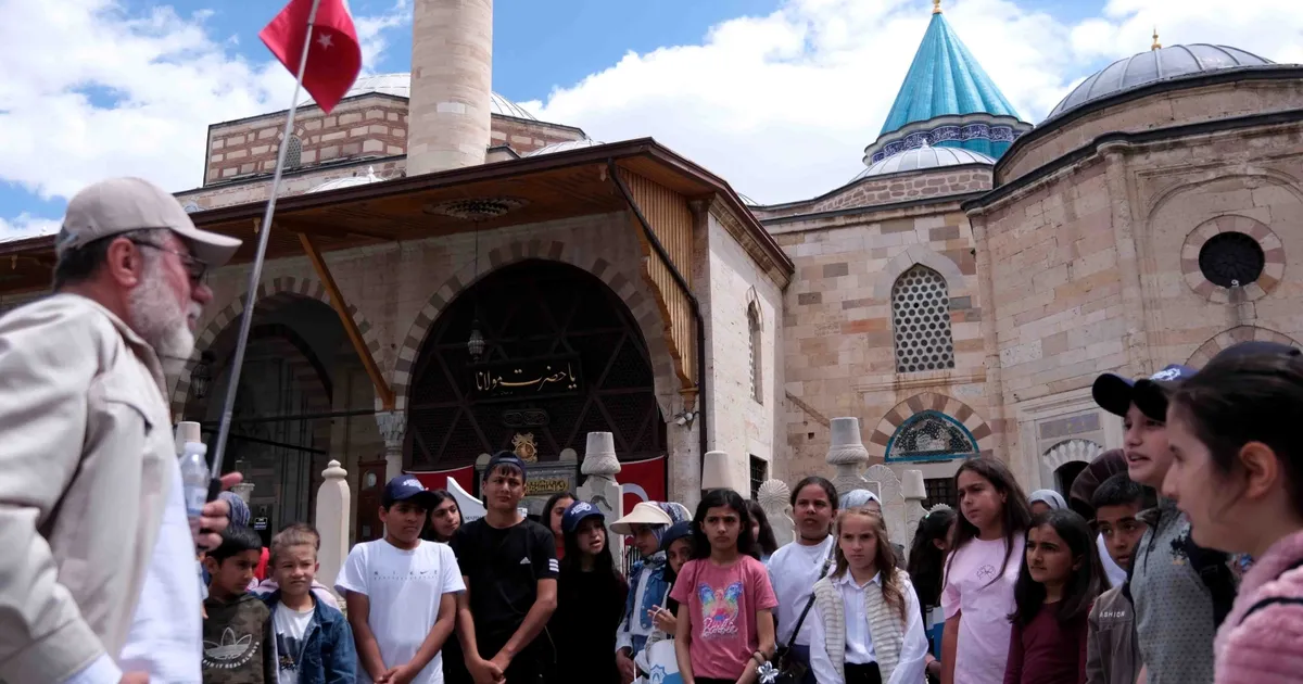 Konya Karatay’da 6’ncısı düzenlenen “Kitap Okuma Projesi” kapsamında kitap okuma