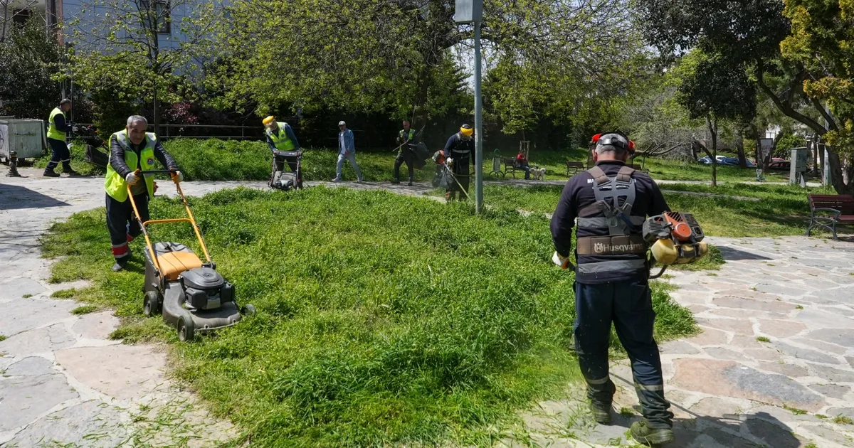 Maltepe’nin parklarında yaz hazırlığı