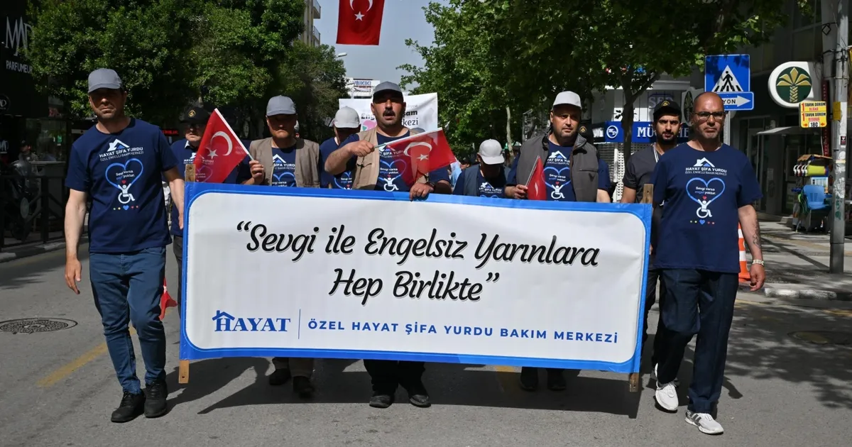 Manisa’da ‘engelsiz’ yürüyüş