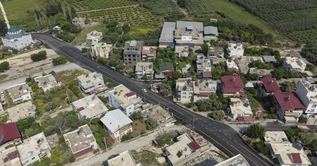 Mersin Silifke’de yollar yenilendi