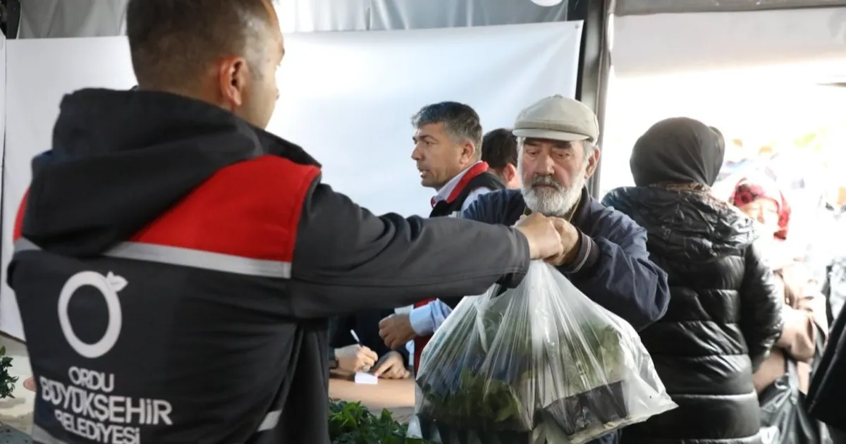 Ordu Büyükşehir Belediyesi, kendi seralarında ürettiği 5 milyon fideyi vatandaşlara