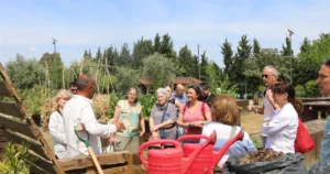 İzmir Büyükşehir Belediyesi’nin başlattığı “Bahçe Kompostu Etkinliği” ile organik atıkların