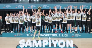 Türkiye Erkekler Basketbol 2.Ligi’nde şampiyon Sakarya Büyükşehir Basketbol oldu. İstanbul’da