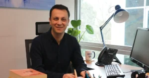 Üsküdar Üniversitesi’nde düzenlenen seminerde konuşan Psikolog Prof. Dr. Tayfun Doğan,