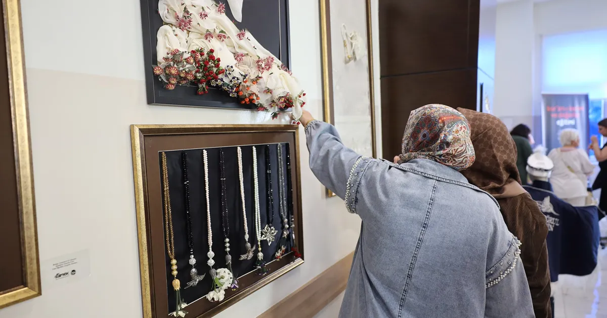 SAMEK’in yıl sonu sergi heyecanı Geyve’de başladı