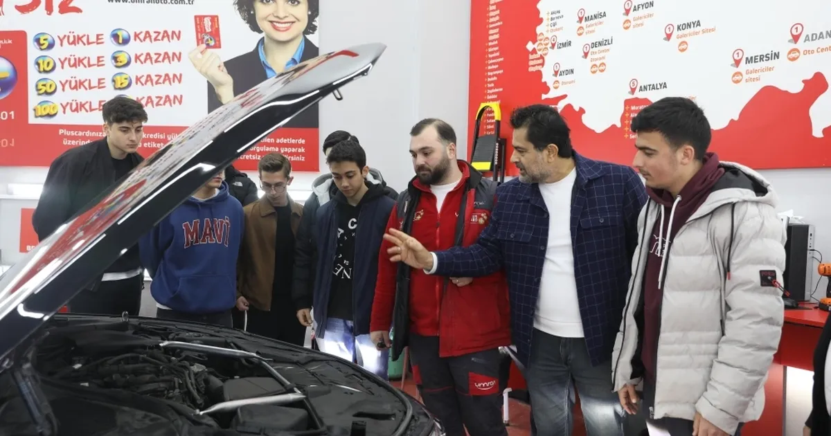 Samsun Büyükşehir’den gençlere oto ekspertiz kursu