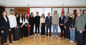 Trabzon Büyükşehir Belediyesi öncülüğünde gerçekleştirilen ‘Yargı Simülasyonu’ programında başarılı olan