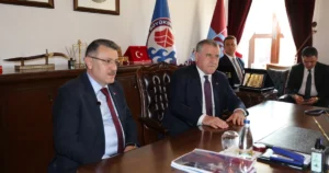 Gençlik ve Spor Bakanı Osman Aşkın Bak, Trabzon Büyükşehir Belediyesi’ni