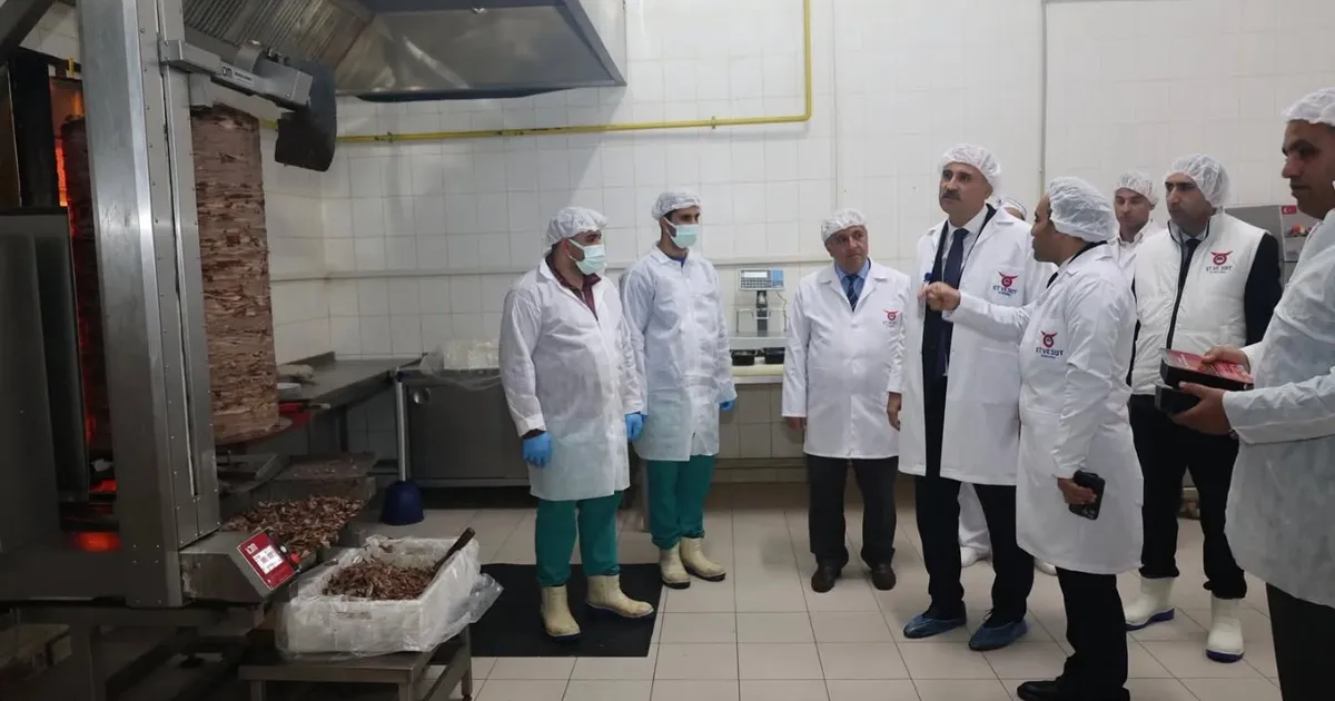 Ağrı Valisi Dr. Önder Bozkurt, Et ve Süt Kurumu Ağrı