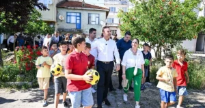 Balıkesir Büyükşehir Belediye Başkanı Ahmet Akın, Erdek’e bağlı 7 mahallede
