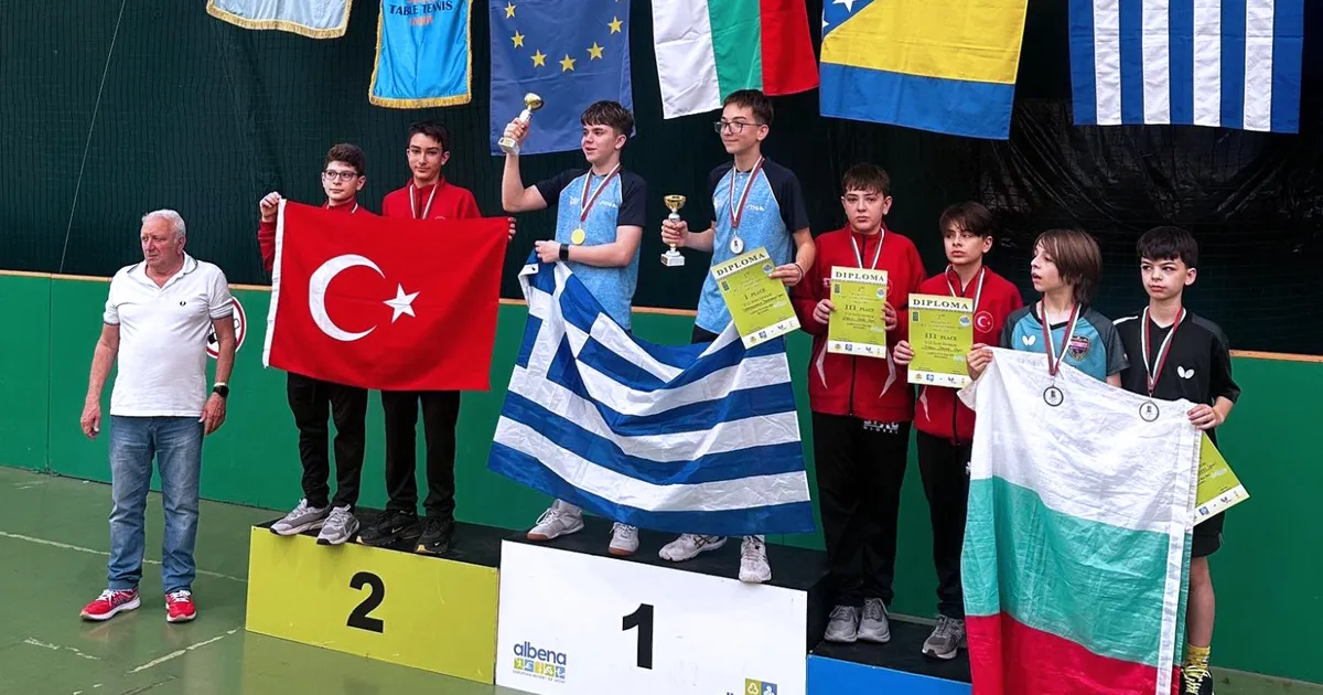 Balkanlar’dan milli formayla madalyalarla döndü