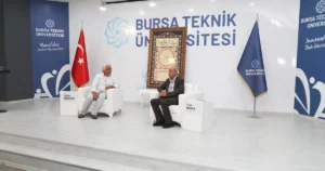 UNESCO Yaşayan İnsan Hazinesi unvanlı hattat ve ebru sanatçısı Fuat
