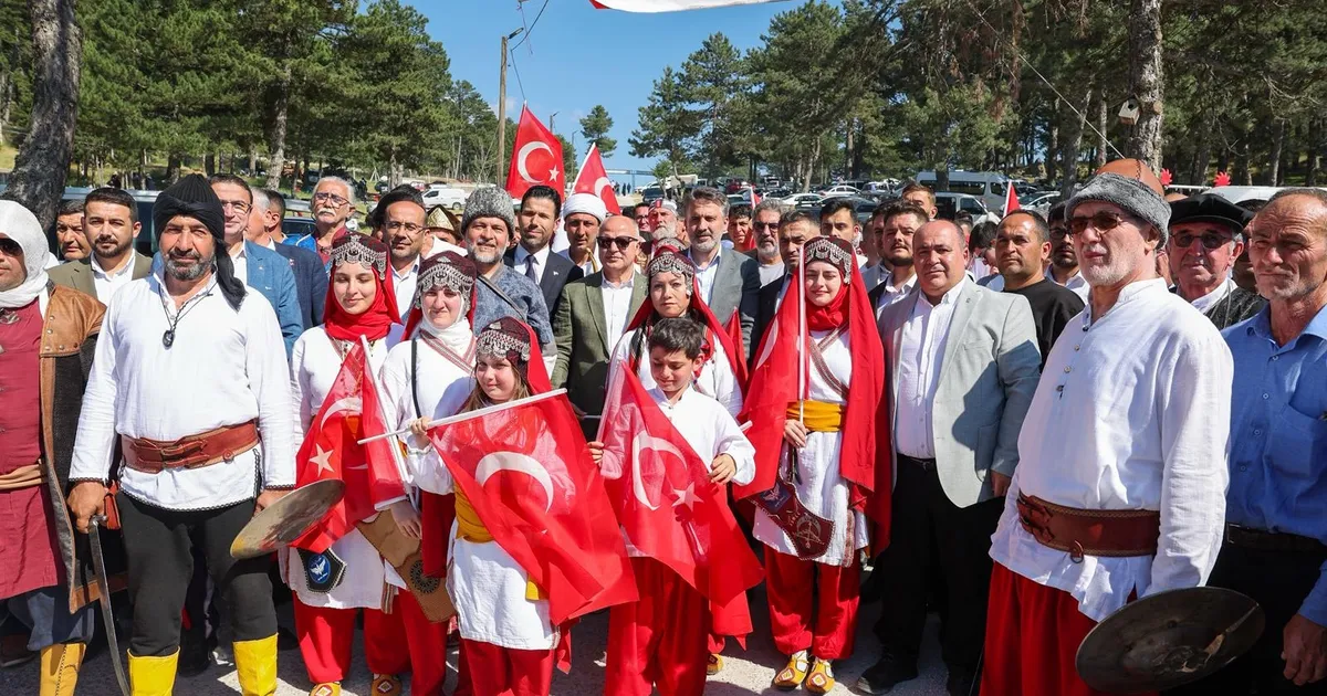 Bursa’da Başkan Vekili Biba’dan dağ yöresine entegre tesis sözü
