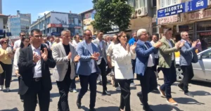 Mehmet Özcan’ın istifasının ardından AK Partiye katılmasının ardından düzenlenen basın