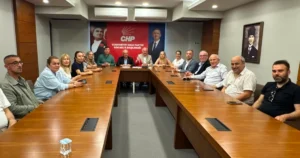 CHP Kocaeli Parti Okulu eğitmenleri, kurultay iradesine yönelik yargı müdahalelerini