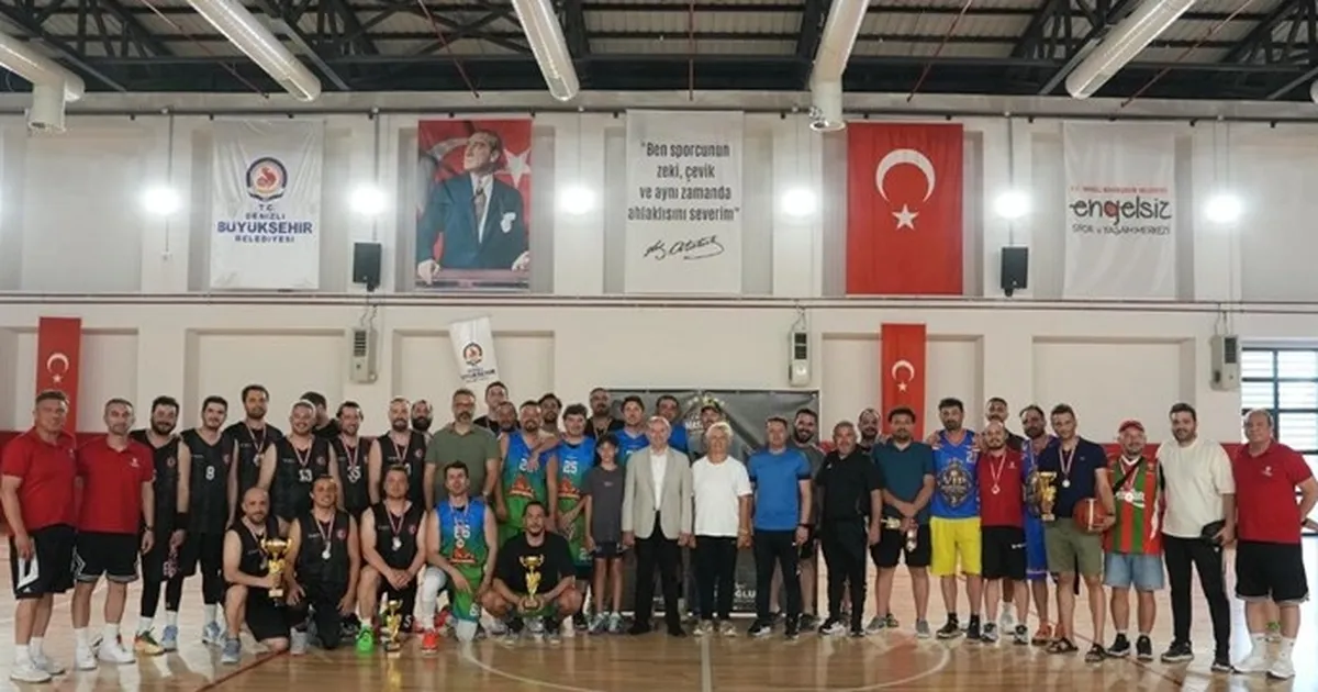 Denizli Büyükşehir Master Cup +35’te kupalar sahiplerini buldu