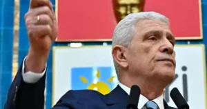 İYİ Parti Genel Başkanı Müsavat Dervişoğlu, ABD ile İran arasında