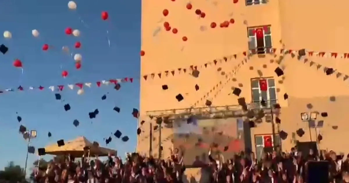 Edirne Keşan Anadolu Lisesi’nde mezuniyet sevinci
