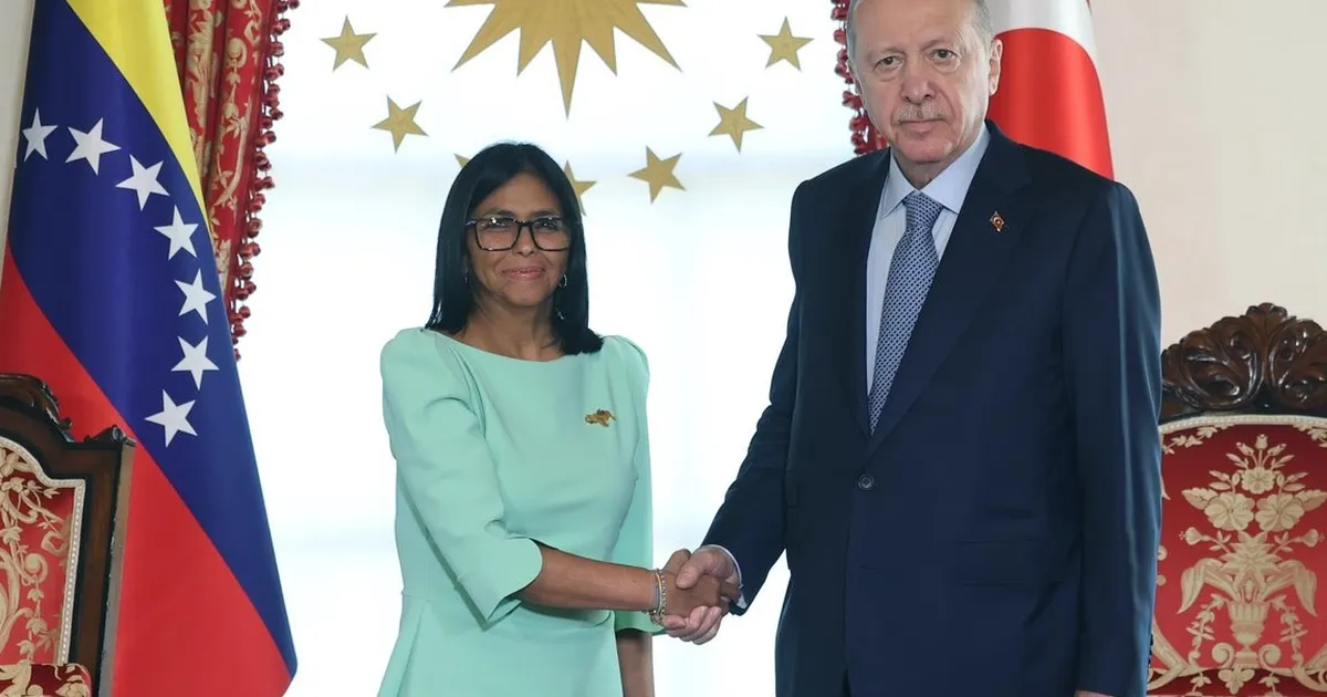 Erdoğan, Venezuela heyetini İstanbul’da kabul etti… Ticaret hedefi 3 milyar dolar