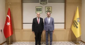 Filistin Devleti Ankara Büyükelçisi Nasri Halil Salim Ebu Ceyş, Dünya
