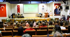 Millî Eğitim Bakanlığı himayesinde İzmir İl Millî Eğitim Müdürlüğü koordinasyonunda,