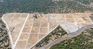 İzmir Büyükşehir Belediyesi, kentte özellikle Karşıyaka, Bayraklı ve Bornova bölgelerinde