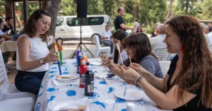 Bornova Belediyesi tarafından düzenlenen 5. Bornova Halk Dansları Festivali, “Kaşıkların