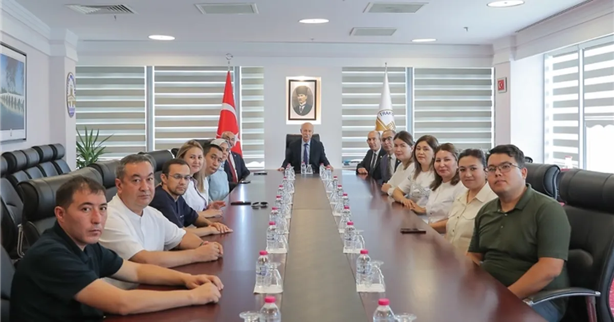 Kazakistanlı hekimler Trakya Üniversitesi’nde eğitimlerini tamamladı