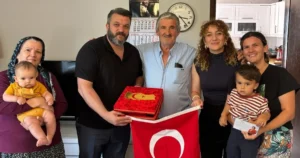 Kocaeli İzmit Belediyesi, Karamürsel’de yaşayan Kıbrıs Gazileri Ahmet Kılıç ve