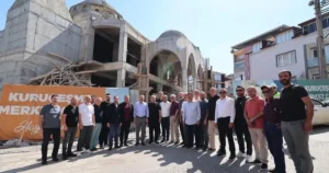 Kocaeli Büyükşehir Belediye Başkanı Tahir Büyükakın, deprem riski nedeni ile