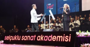 Konya'da Selçuklu Belediyesi Sanat Akademisi Yetişkin Müzik Topluluğu tarafından Müzeyyen