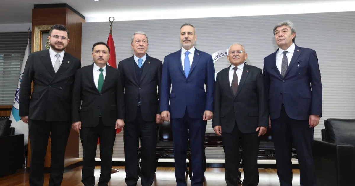 Memduh Büyükşehir Kayseri’nin çehresini değiştirdi