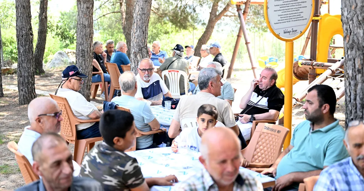 Mersin’de Babalar Günü’nde vefa buluşması