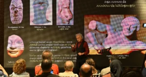 Manisa Büyükşehir Belediyesi tarafından düzenlenen “Müze Buluşmaları” kapsamında gerçekleştirilen “Toprağın