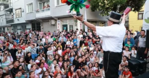 Osmangazi'de yaşayan vatandaşların neşeli, eğlenceli ve şenlik dolu bir yaz