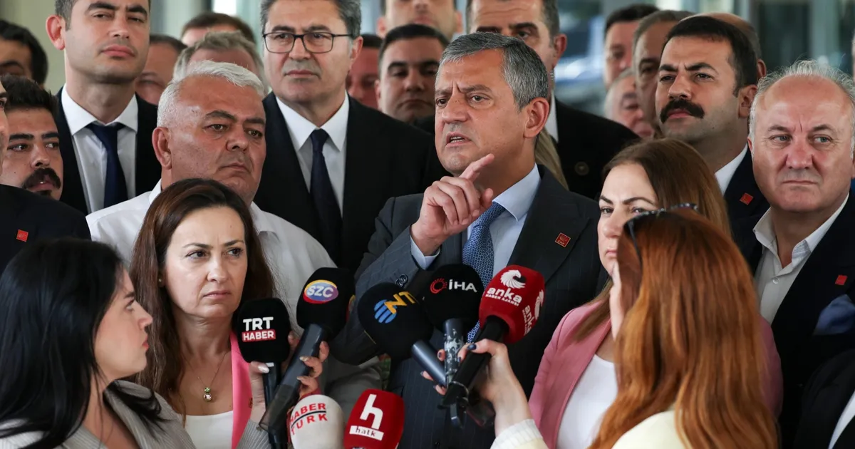 Özgür Özel’den ‘butlan’ tepkisi: “Tedbir kararı kurultayı engellemez”